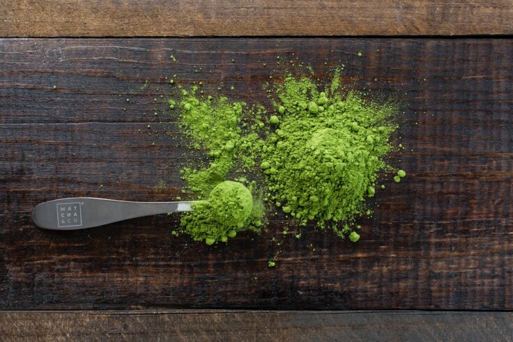 7 Science Backed Benefits Of Greens Powders 736x491 